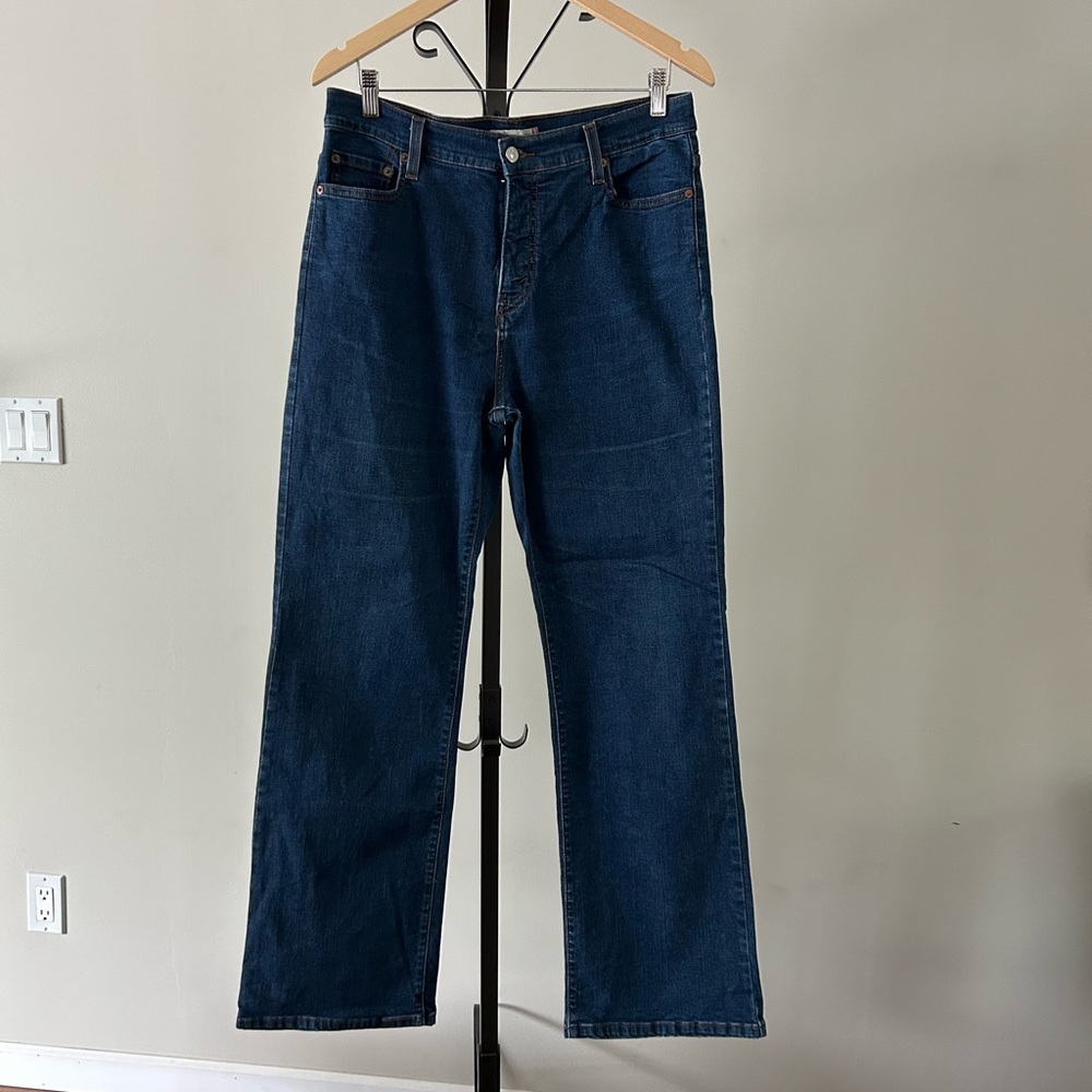 LEVI’S 512 Perfectly Slimming Boot Cut Denim Jeans, Size 14 M.